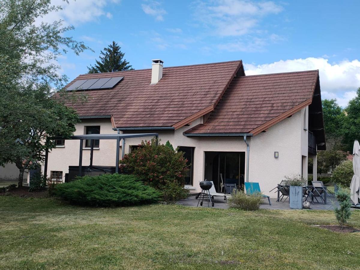 La Champagnolaise Villa Champagnole Buitenkant foto
